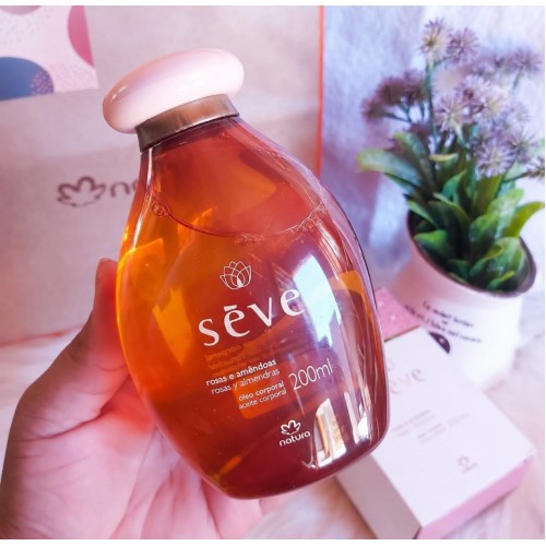 OLEO CORPORAL SEVE ROSAS E AMENDOAS 200ML