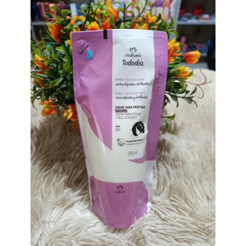 REFIL CREME DE PENTEAR TODODIA AMORA E OLEO DE COCO
