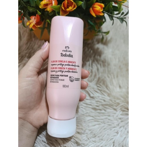 CREME DE PENTEAR TODODIA FLOR DE CEREJA E ABACATE